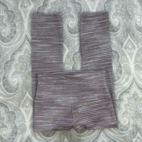 Womens Lululemon Align Crop *21" - Picture 3 of 5